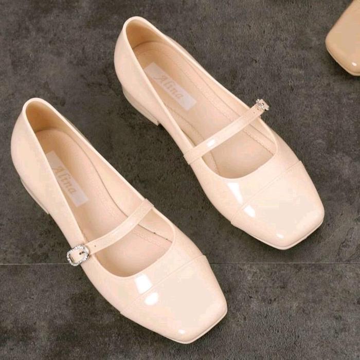 Sepatu Flat Shoes Alina L729-A1 Terbaru Dengan Tali Tengah Dan Insole Empuk Karet Jelly Untuk Wanita