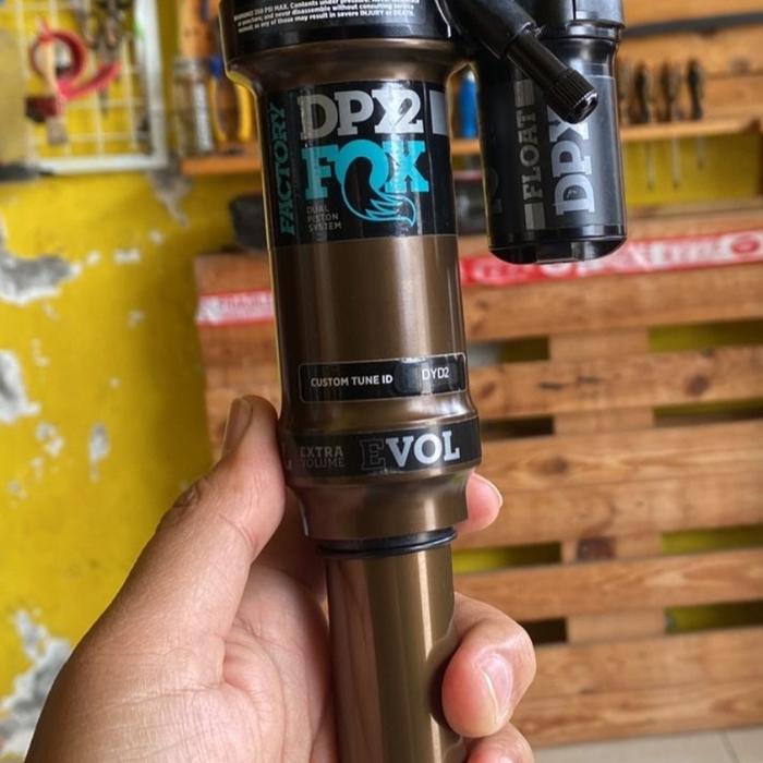 Realshox Fox DPX2 e2e 21cm