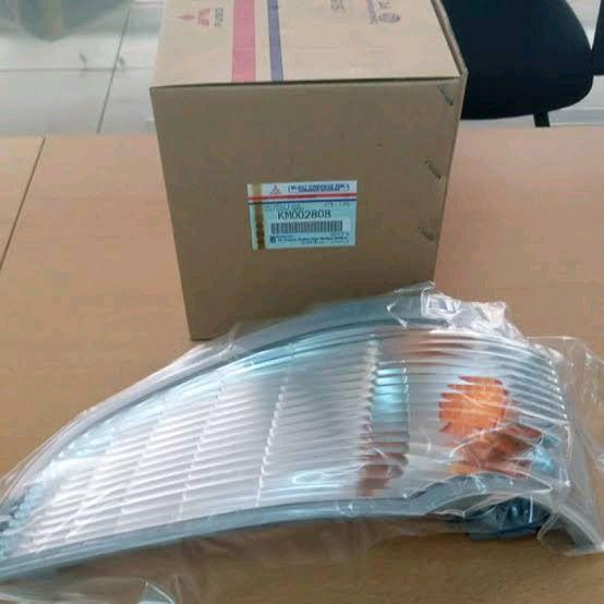LAMPU SEIN ATAS / LAMPU SEN DEPAN SAMPING LH / RH CANTER ASLI TERBATAS