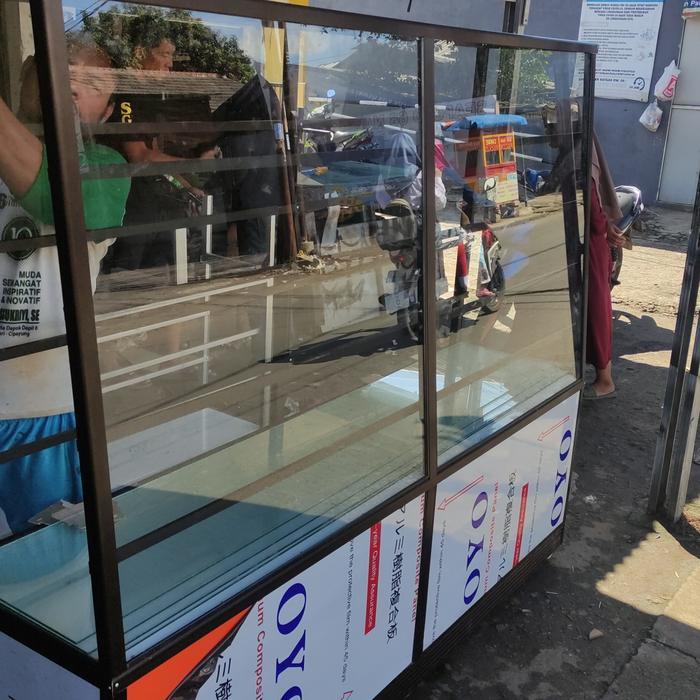 etalase roti 200cm