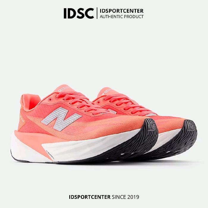 Sepatu Lari Wanita FuelCell Rebel v5 - Urgent Red with NB 103 White