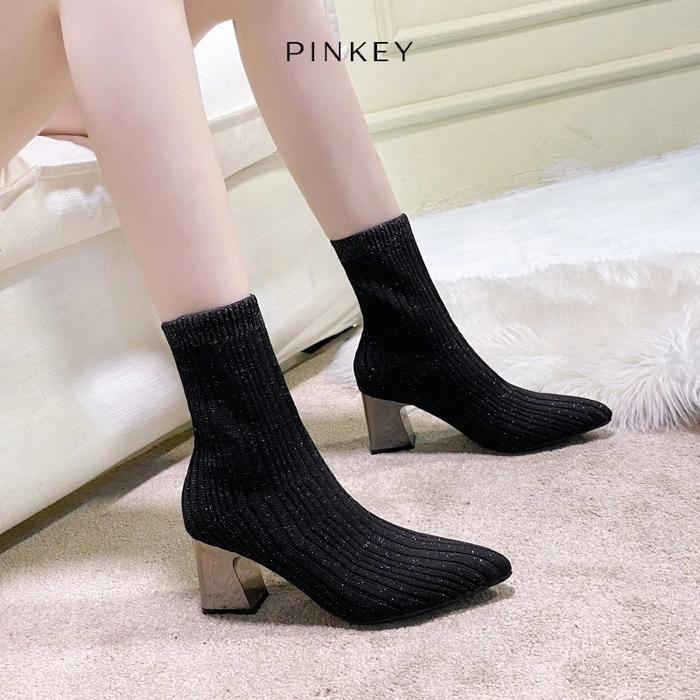 PVN Project P381 Sepatu Boots Wanita Warna Hitam Fashion Modern Black Canvas Shoes