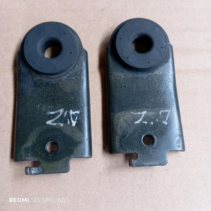READY sepasang bracket kuncian atas radiator avanza xenia lama copotan