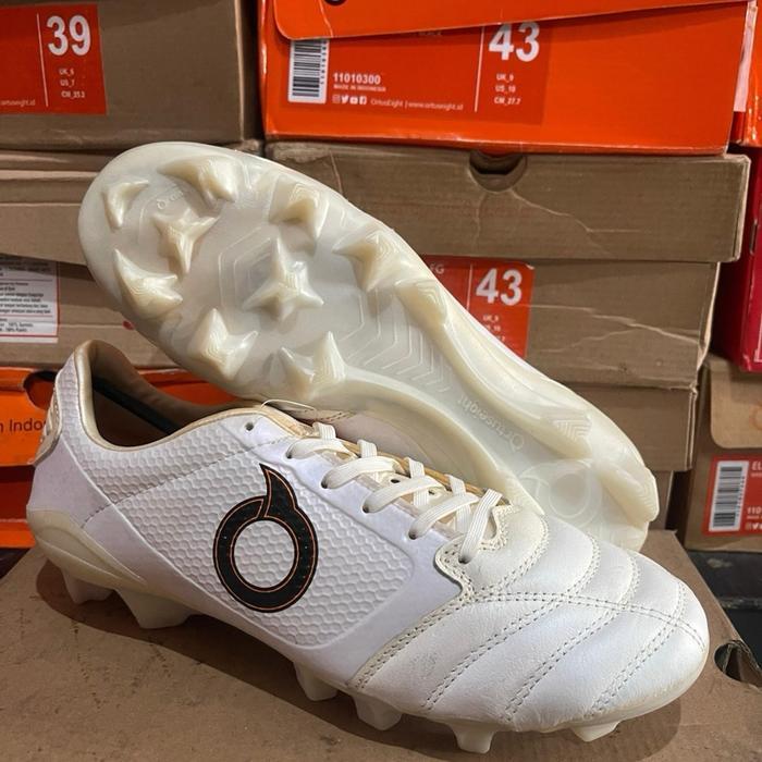 sepatu bola ortuseight original catalyst vision k-lea
