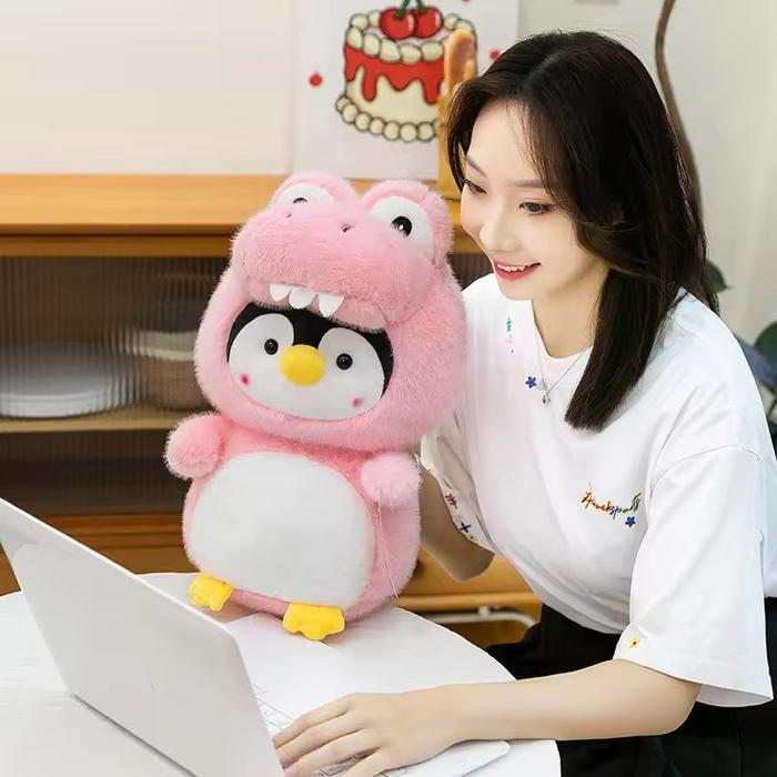 Mainan Boneka Beruang Penguin Kartun Lucu Topi Penyembuh Super Lembut Batch Bantal Tidur Katak Hiu