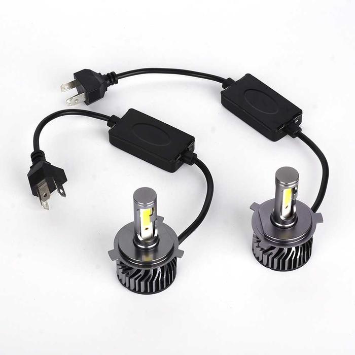 Lampu Depan Mobil H4 Super Terang LED Bola Lampu Utama 12 - 24 Volt 72Watt 7600Lumens Cahaya Putih