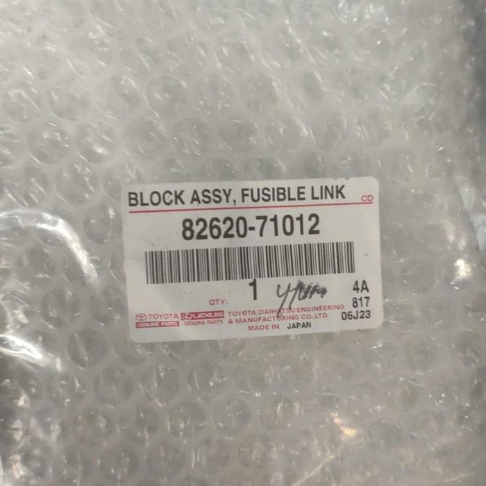 82620-71012 block fusible link sekereng fuse box inova fortuner hilux