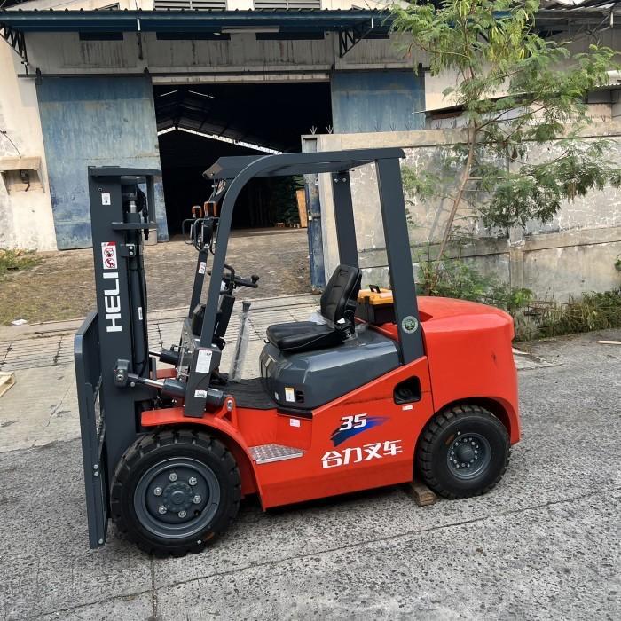 ban solid forklift / ban mati / ban buta / ban pejal forklift/
