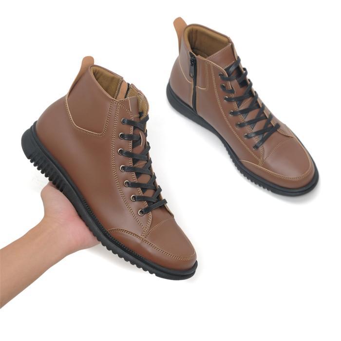 Sepatu Semi Boots Casual Pria Guzze Dexter Brown Round Toe Shoes Kerja Kerja
