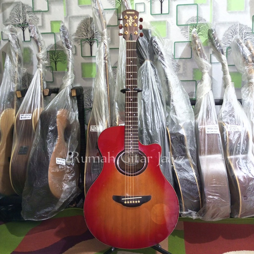 gitar bekas second original Yamaha APX3