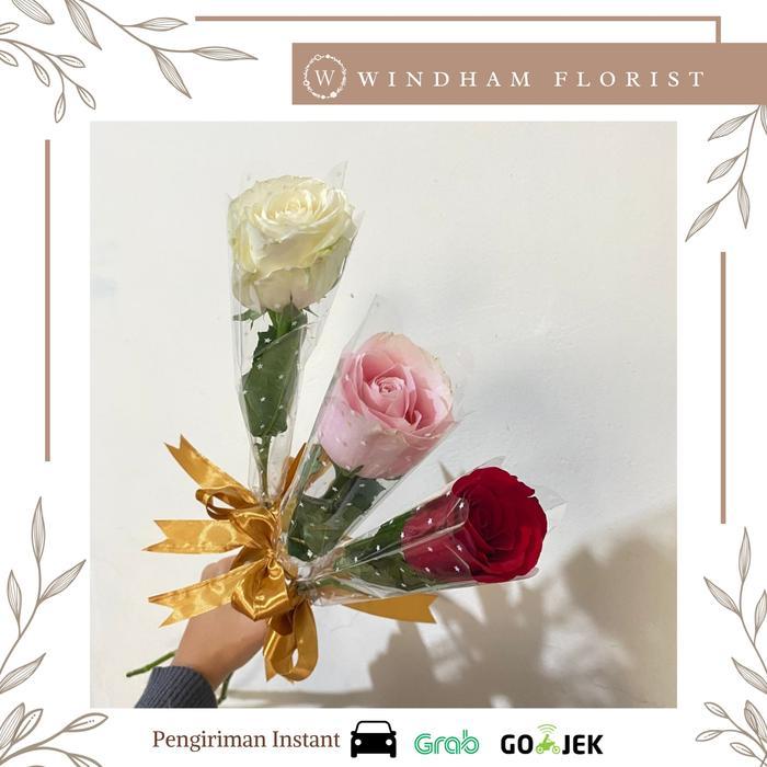Buket Bunga Wisuda Windham Florist Hand bouquet Florist Mawar