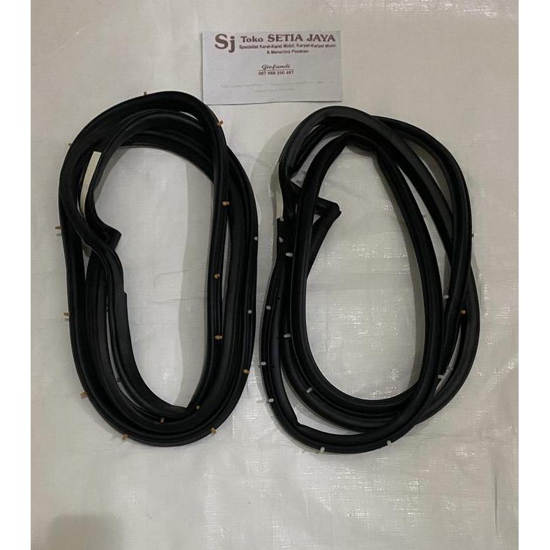 READY PART KARET PINTU MITSUBISHI LANCER EVO 4 KODE 124
