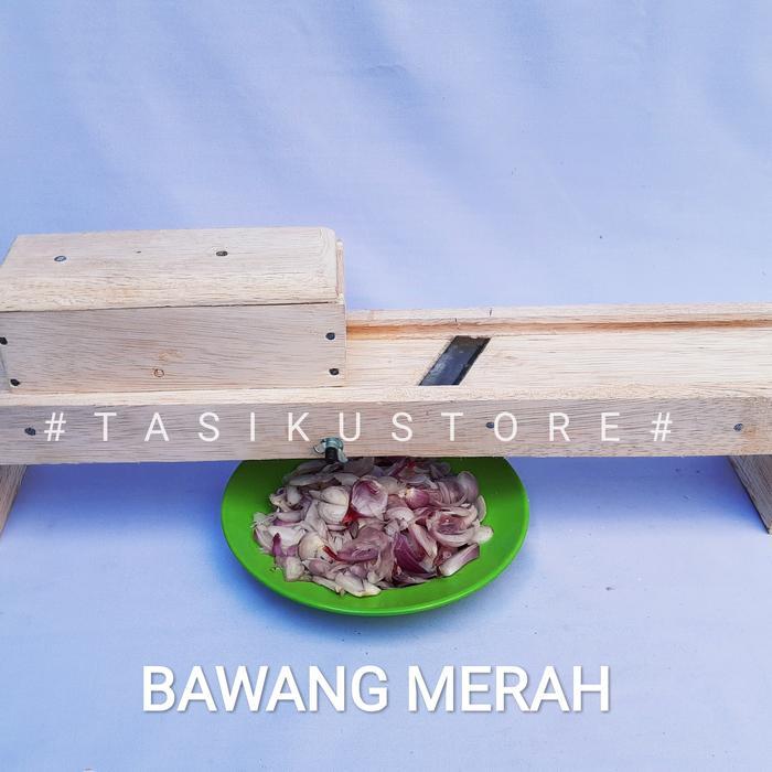 Parutan Serbaguna / Perajang Keripik Pisang / Pasah Bawang / Pengiris Keripik Serbaguna Pisau