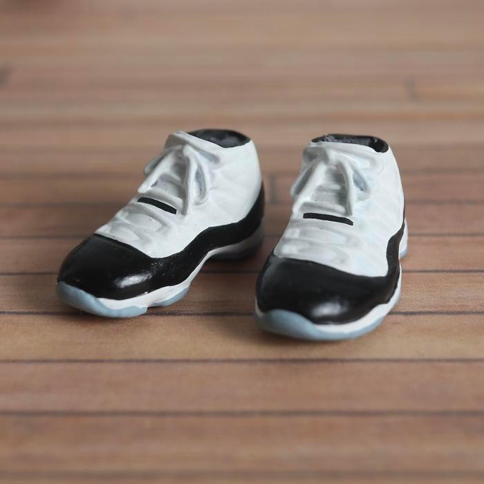 1/12 Sepatu Air jordan 11 White Miniatur untuk SHF Figma