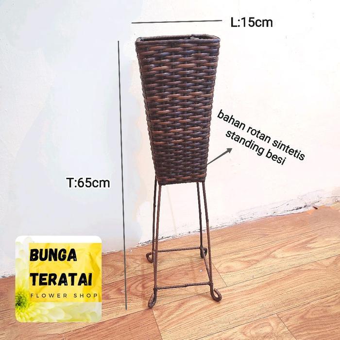 POT VAS BUNGA ARTIFICIAL ROTAN SINTETIS BESI BULAT/KOTAK T60 DEKORASI TANAMAN