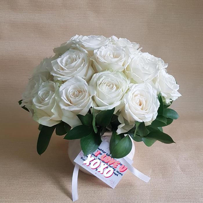Mini Rose Pots/ Vas Bunga Mawar Segar Kecil Kado Ultah Anniversary Dis