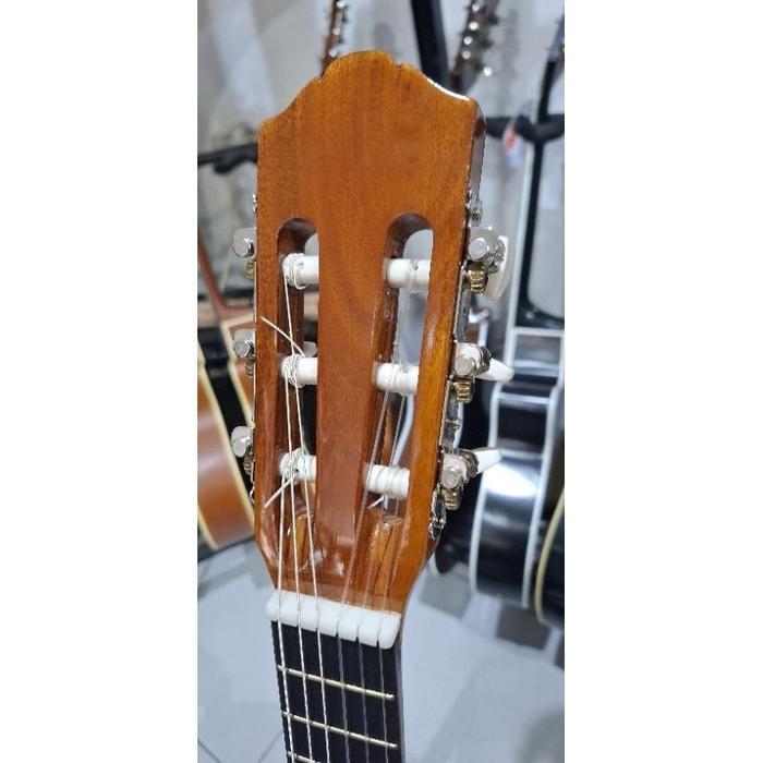GITARLELE CIPRUS + TAS / MERANTI + TAS