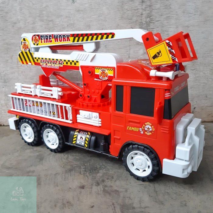 Hot Wheels - Mainan Anak Die Cast Gelambir Pemadam Kebakaran Friction Ukuran Besar Gbk