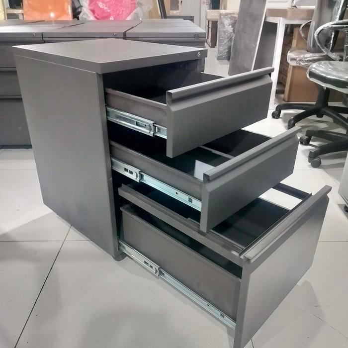Laci Sorong Drawer Nakas Besi Meja Printer Sudut Partisi 3 Laci (Kurir Instant) Tbk