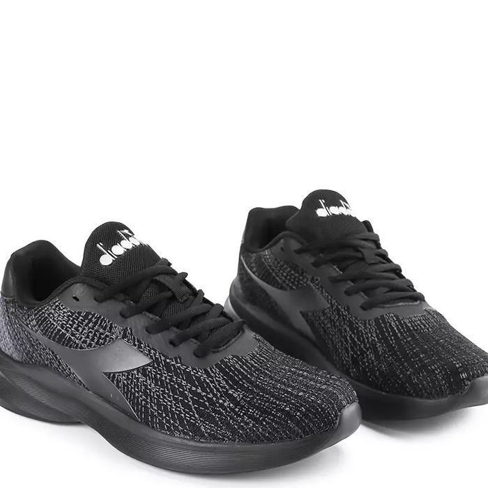 Sepatu Lari Pria Diadora Kieran Mono Black - DIARW240180M