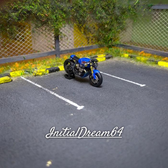 Miniatur motor custom Cafe Racer Skala 1/64