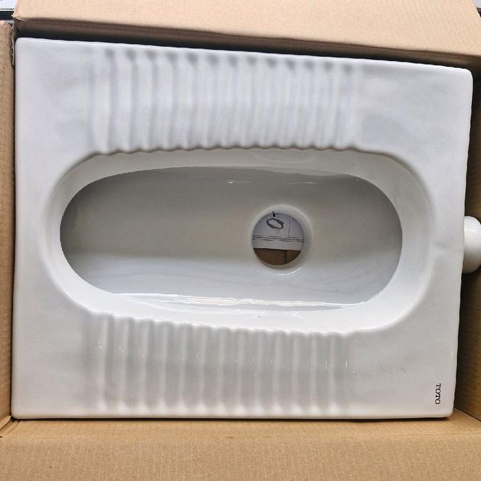 Kloset Jongkok TOTO CW10J Square Squatting Toilet