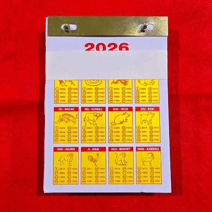 sc8h- Kalender Tanggalan Dinding Tahun Baru / Kalender Harian Sobek Tempel