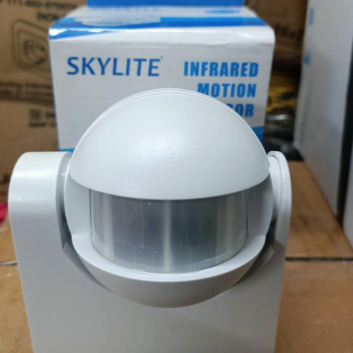Alat Sensor Gerak / Infared Motion Sensor Lampu Gerak Otomatis