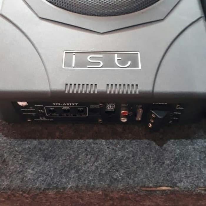 subwoofer kolong mobil IST