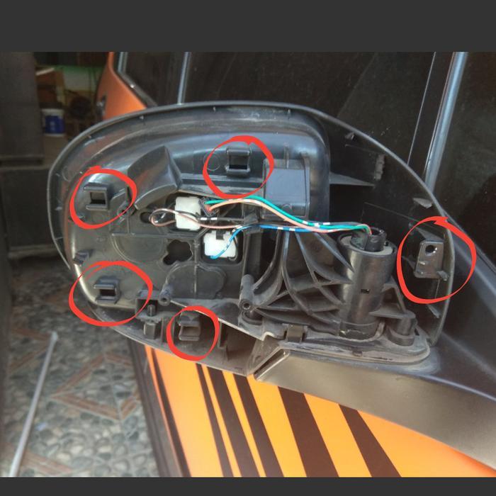 Cover Spion Ertiga 2013-2014 (Kanan Model Sen) Asli