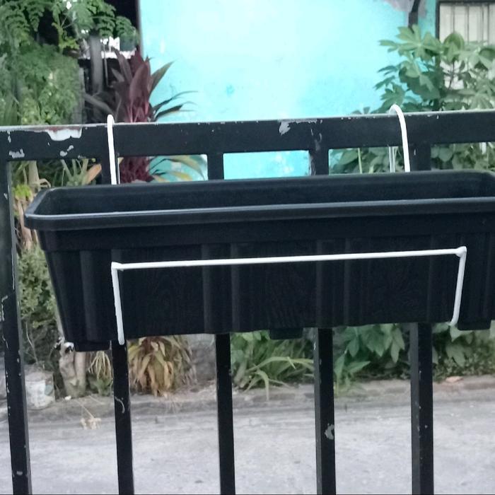 Thejaguar1 Gantungan Besi Pot Panjang / Pot Persegi Panjang