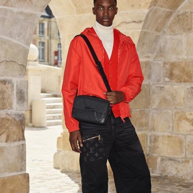 TAS SLING BAG PRIA MAN LV LOUIS VUITTON STEAMER MESSENGER M23742 ORIGINAL PRODUCT