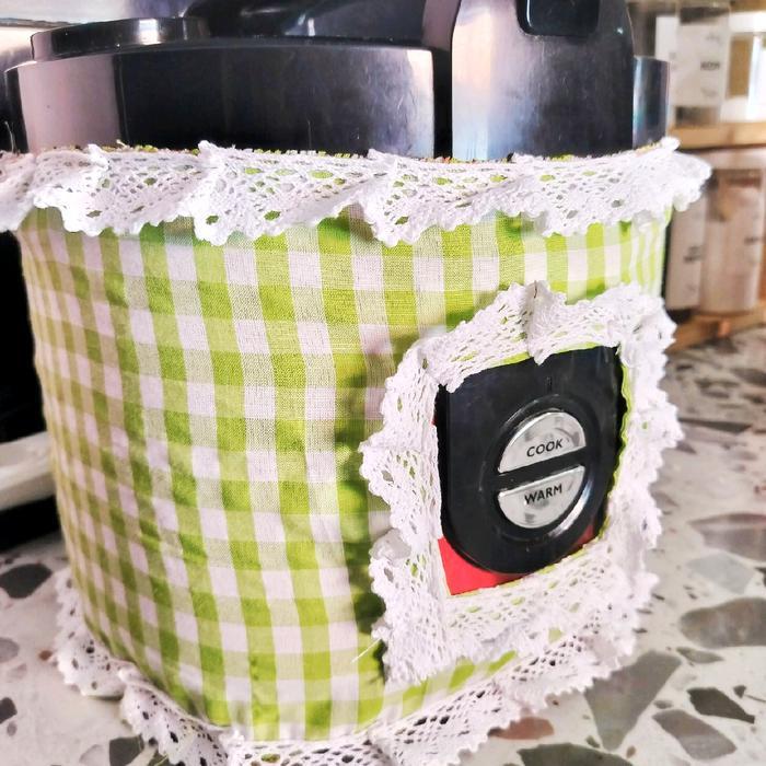 8x05- Sarung Pelindung Magicom Renda Motif Kotak Kecil