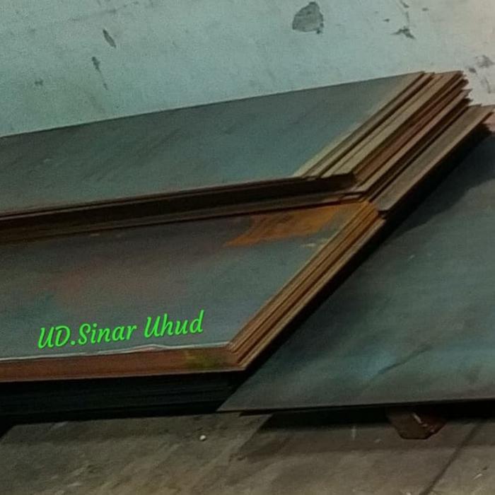 Plat Strip Besi Tebal 3mm Lebar 200mm Panjang 2400mm
