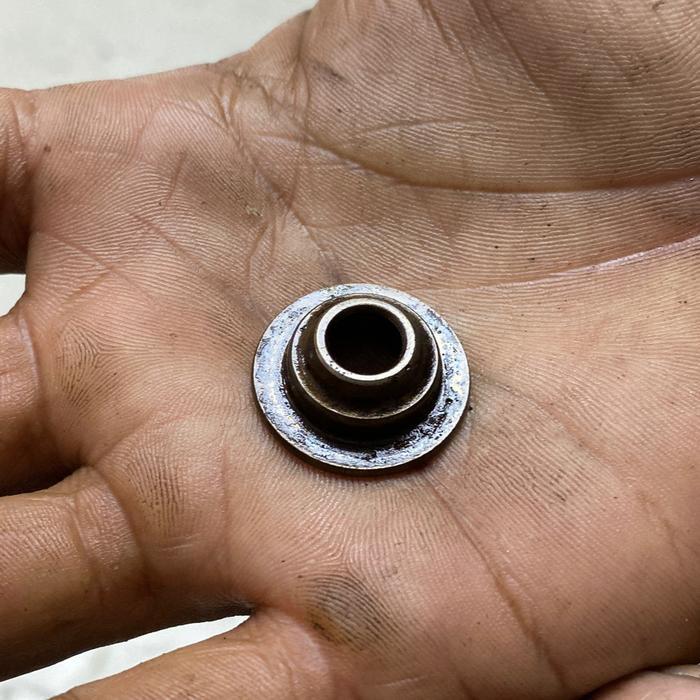 Topi Klep Retainer Klep Suzuki Carry Futura 13 1300Cc = 15 1500Cc Vitara Escudo Sidekick Quality