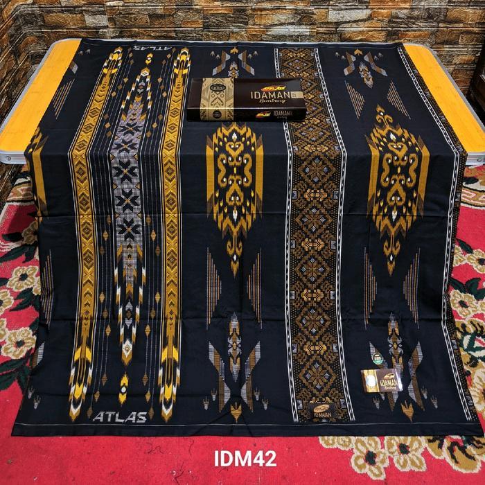 Sarung Atlas Idaman Kembang Hitam Motif Bhs