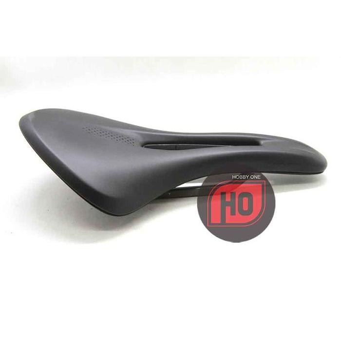 Fizik TEMPO ALIANTE R1 BLACK Saddle - Sadel Carbon Rail