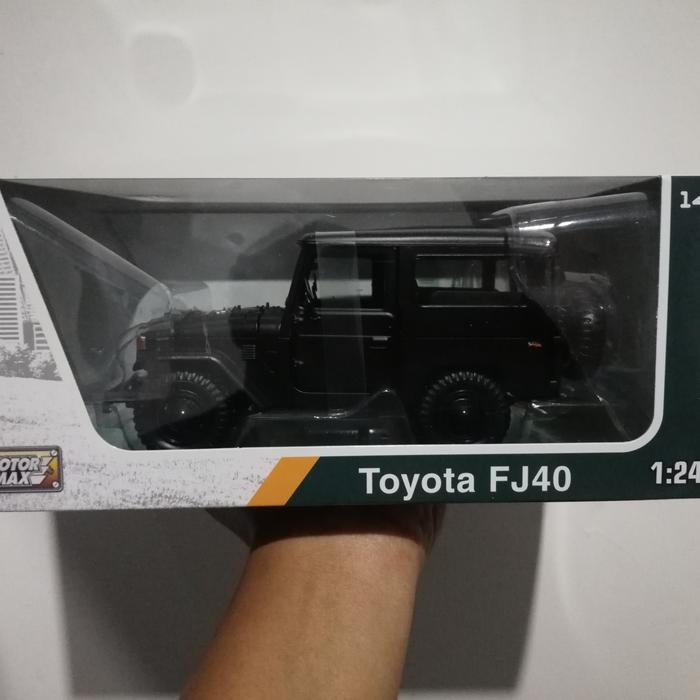 motormax 1:24 toyota land cruiser fj40 hartop black dof
