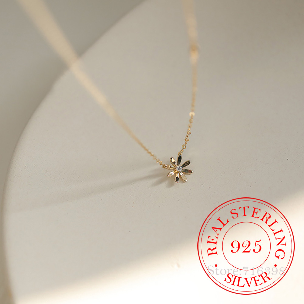 925 Sterling Silver Classic Daisy Flower Choker Necklace Pendant for Women 14K Gold Plated Necklaces