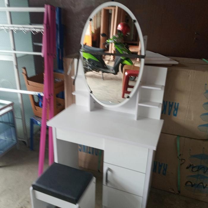 Meja Rias Kaca Cern Geser - Bandung Saja