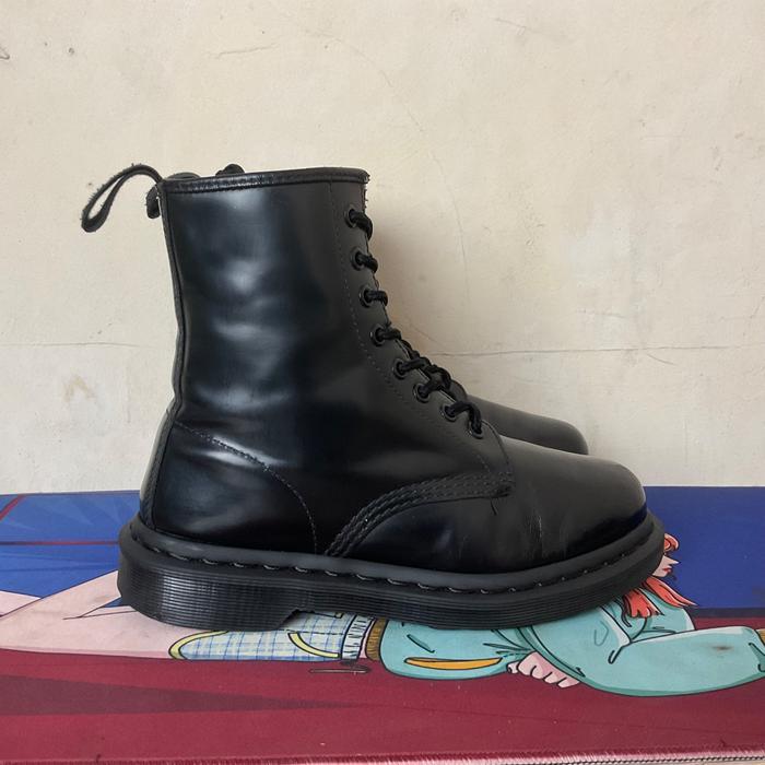 DR. MARTENS 1460 MONO BLACK DOCMART