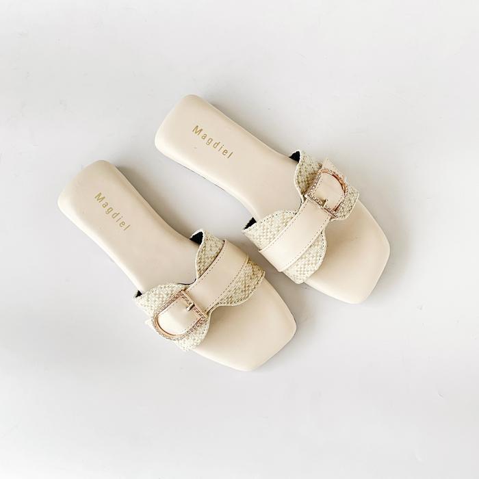 Magdiel Merlyn Sandal Wanita