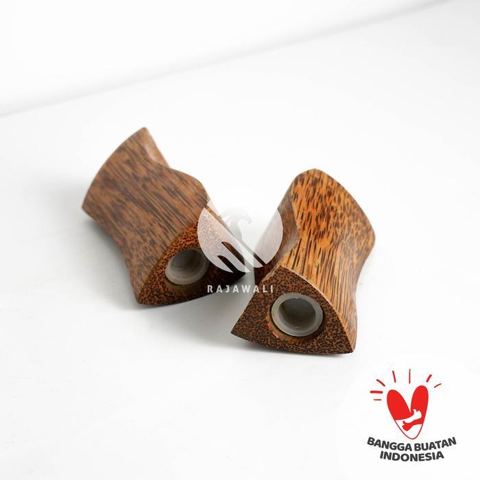 Tempat Lada dan Garam Kayu Glugu