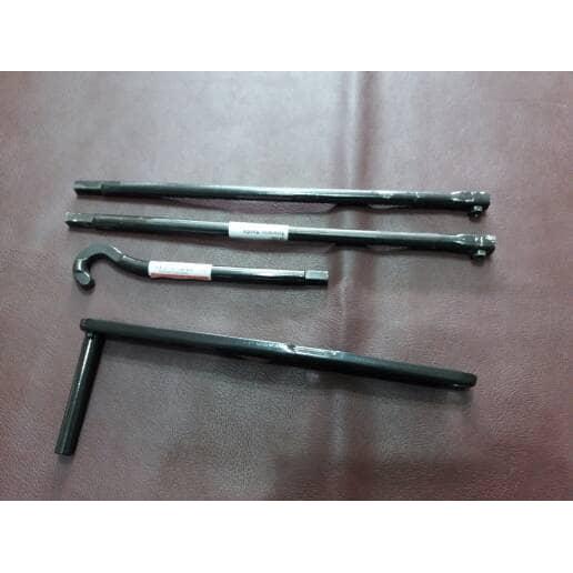 KUNCI BAN SEREP INNOVA - KIJANG KAPSUL 4PCS