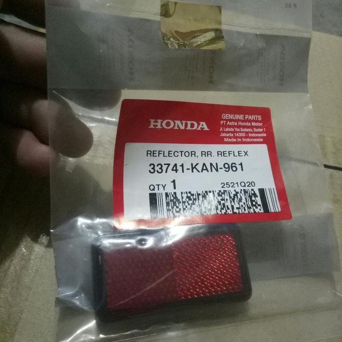 MATA KUCING SPAKBOR BELAKANG SCOOPY KARBU VARIO 125 OLD