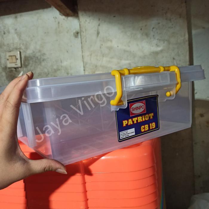 Box Patriot SHINPO / box container sekat 4 bening / bok sekat besar