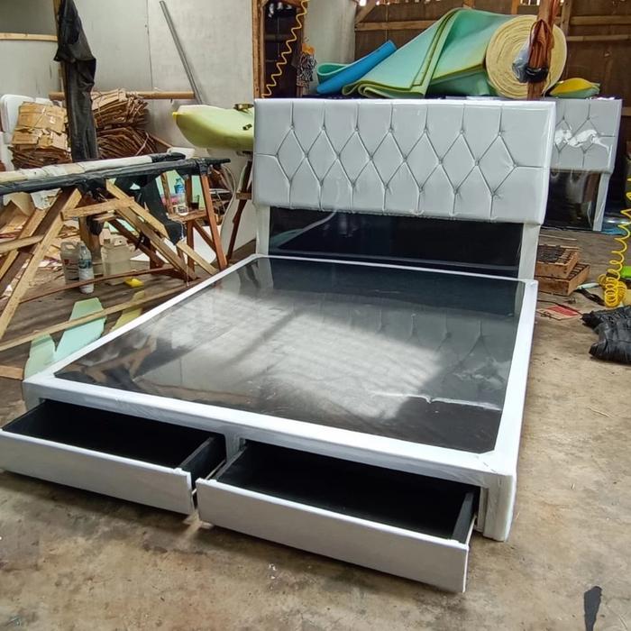 Mo Ranjang Divan Dipan Laci & Sandaran 160X200 - Bandung Area Saja