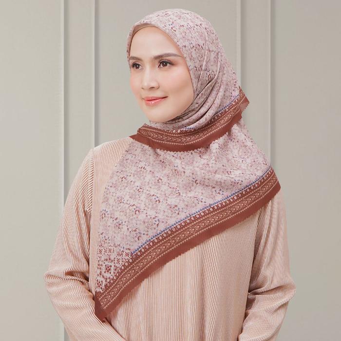 DOA - Humaira Scarf - Vanilla - hijab Segi Empat
