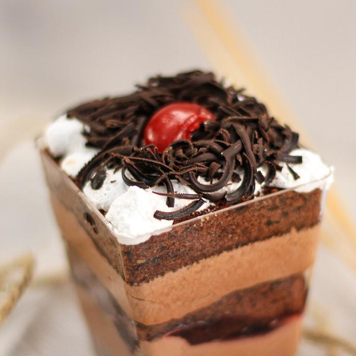 ap1q- Momolin Bakery Cup Dessert Black Forest - Dessert Box Mini - Kue Kecil