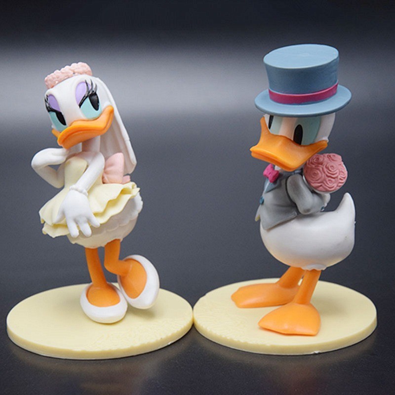 Disney Daisy Duck Handmade Doll 10cm Wedding Dress Donald Duck Model Anime Toy Wedding Cake